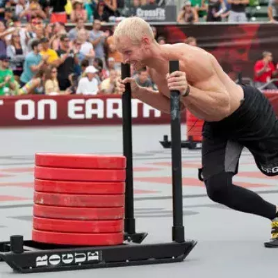 Eine beeindruckende CrossFit Herausforderung mit gewaltiger Schwierigkeit