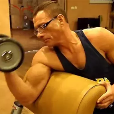 Jean-Claude Van Dammes Training zur Vorbereitung von Expendables