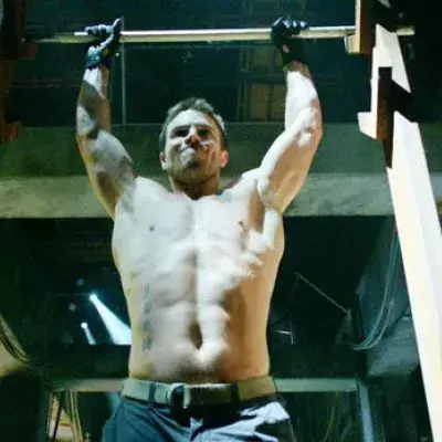 Das unglaubliche Superhelden-Training von Arrow-Schauspieler Stephen Amell