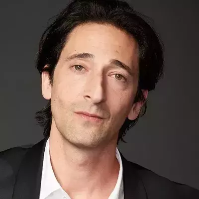 Die merkwürdigen ersten Jobs der Stars