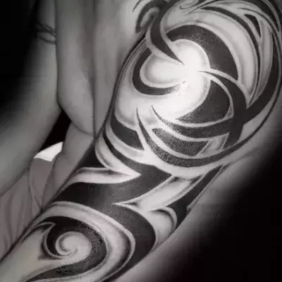 Polynesian, Tahiti und Maori Tattoos: Entdeckt die schönsten Motive und Vorlagen