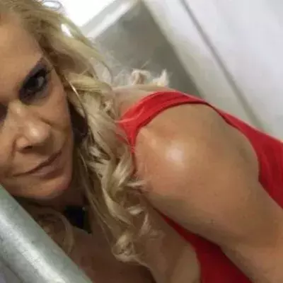 51-jähriges Fitness-Model: Zu schön für Freundinnen?