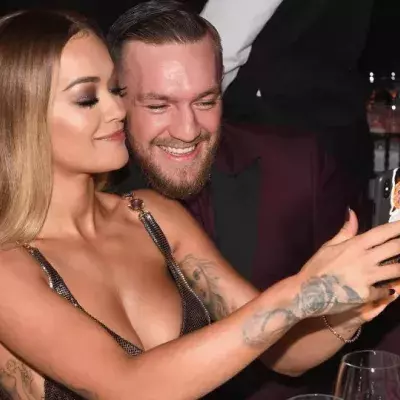 Sie provoziert mit einem Foto von sich und McGregor. Der Trainer von McGregor reagiert knallhart