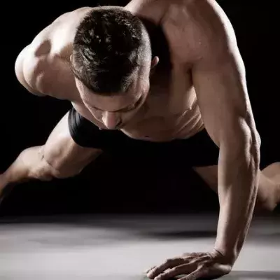 Ohne Fitnessstudio: Mit 10 Minuten pro Tag baut ihr enorm Muskeln auf
