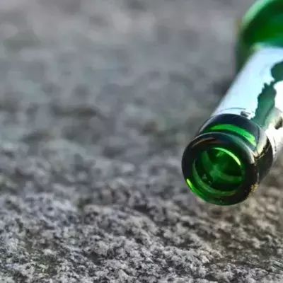 Mit dem neuen Bierflaschen-Trick versuchen sie, dich auszurauben