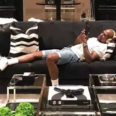 Floyd Mayweather zeigt euch seine neue Villa: Ein Detail gefällt ihm besonders