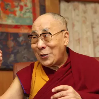 Dalai Lama rät zur Impfung