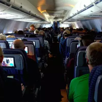 Rassismus bei Ryanair: Mann macht mit seinem Verhalten alle wütend!