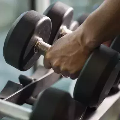 Krafttraining wirkt sich auch auf eure geistige Gesundheit aus. Der Effekt überrascht
