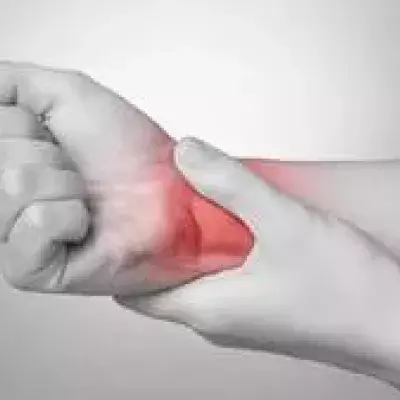 Rheumatoide Arthritis: Symptome, Ursachen, Behandlung und Therapie