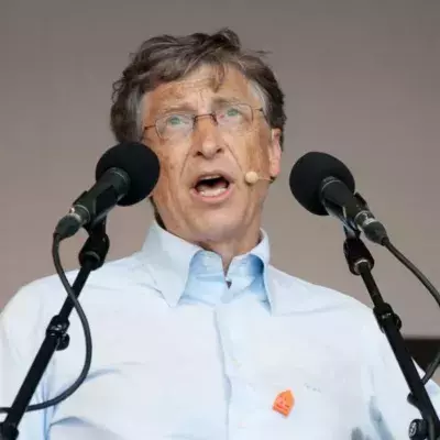 Gates klagt an