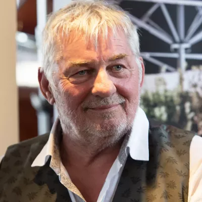 Heinz Hoenig — Wikimedia Commons