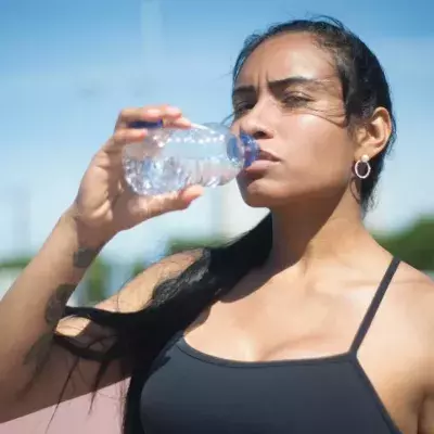 Plastikflaschen: Aus diesem Grund solltest du sie nicht wiederverwenden