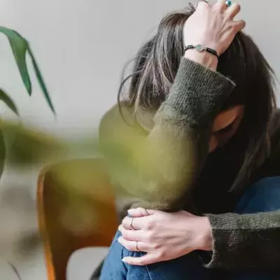 So bekämpfst du deine Angststörungen: 4 einfache Tipps