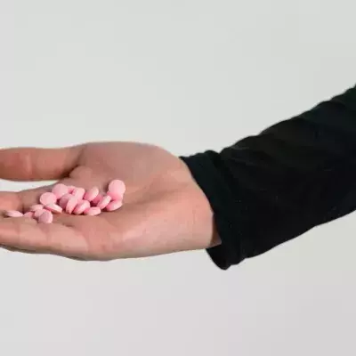 Tabletten, Medikamente, Schilddrüse, Kaffee, Problem