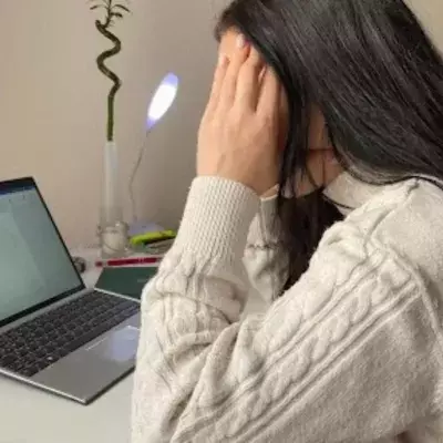 Unistress kann neben anderen Faktoren die Psyche belasten.