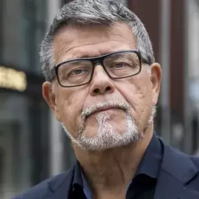 Für mehr Erfolg bei Tinder: 69-Jähriger will sich 20 Jahre jünger klagen