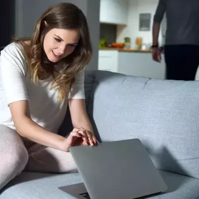 Heimliche Google-Suche von Frauen