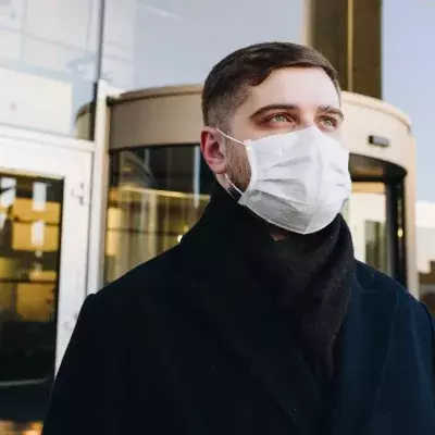 18-Jähriger lässt sich freiwillig mit Coronavirus infizieren