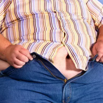 300-Kilo-Mann sitzt in seiner Wohnung fest: Nach Monaten wird er endlich befreit 