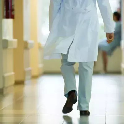 Arzt missbraucht Vertrauen seiner Patientinnen