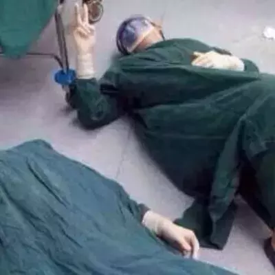Ärzte brechen nach OP in chinesischem Krankenhaus zusammen
