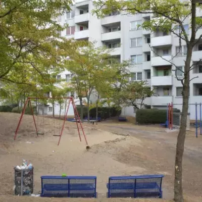 Berliner Kinderspielplatz: Junge tritt in Spritze mit HIV-positivem Blut