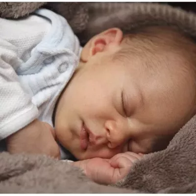 Verblüffend: Mutter erlebt seltenes Phänomen bei Geburt ihres Babys