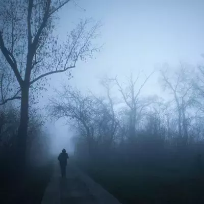 Dieser Jogger zieht sich schwer verletzt viele Stunden durch die Wildnis.