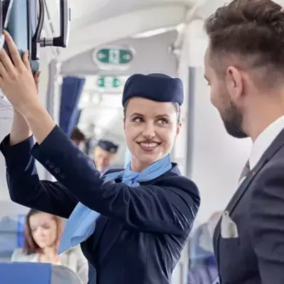 Für ein Date mit der Stewardess riskiert Fluggast das Leben der Passagiere