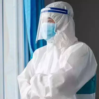 Im Namen der Wissenschaft unterzieht sich ein russischer Forscher einem riskanten Selbstexperiment.