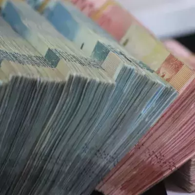 Lottogewinnerin ist süchtig danach, Geld zu verschenken