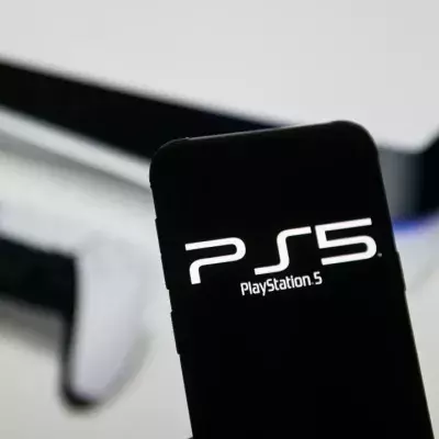 Mann kauft 50 Playstation 5