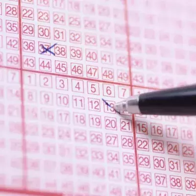 Nach einem Lotto-Gewinn überschlagen sich die Ereignisse in einer US-Kleinstadt. 