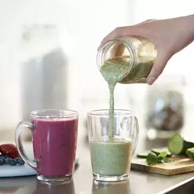 Smoothie in die Venen gespritzt