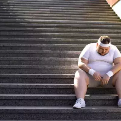 Übergewichtiger Mann beginnt mit Jogging