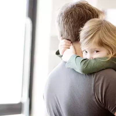 Vater hütet Geheimnis zu Namen seiner Tochter