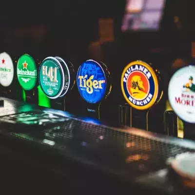 Zapfanlage in einer Bar in Dublin, Irland