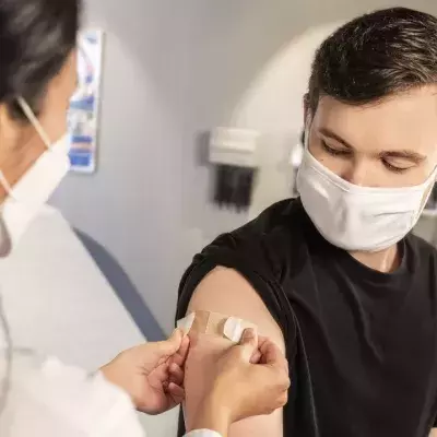 Bei der Booster-Impfung kann es zu bizarren Nebenwirkungen kommen