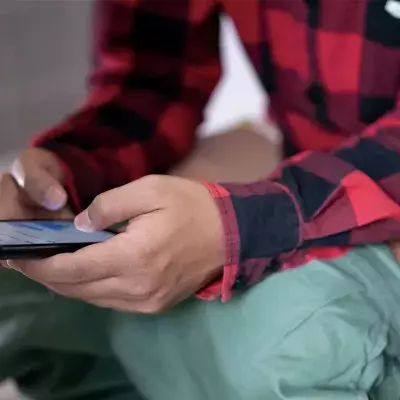 Darum ist es keine gute Idee, mit dem Smartphone aufs Klo zu gehen