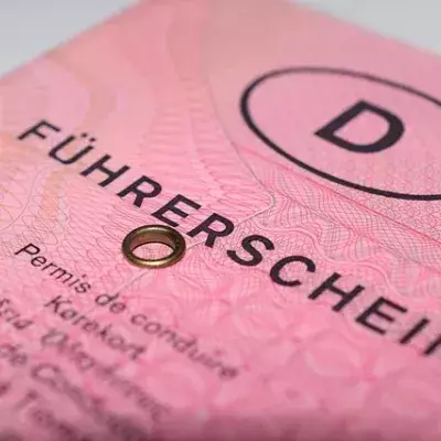 Den rosa Papierführerschein wird es bald nicht mehr geben