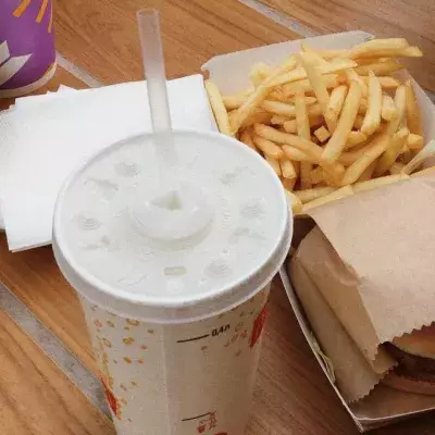 Genialer Trick: So isst du deine Pommes Frites von McDonald's richtig