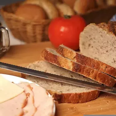 geschnittenes Brot, Aufbewahrung, Schimmel, haltbar