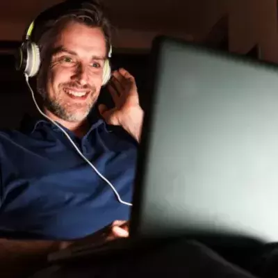 Netflix im Bett genießen: Diese Funktion wird euer Leben verändern