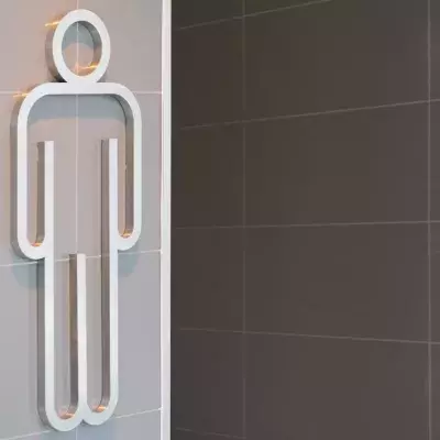 Pinkeln im Sitzen ist auf jeden Fall gesund