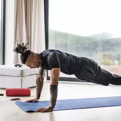 Workout in den eigenen vier Wänden: In 5 Schritten macht ihr euch euer Fitnessstudio selbst!
