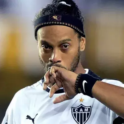 Ronaldinho: Angeblich pleite und auf der Flucht vor dem Gesetz