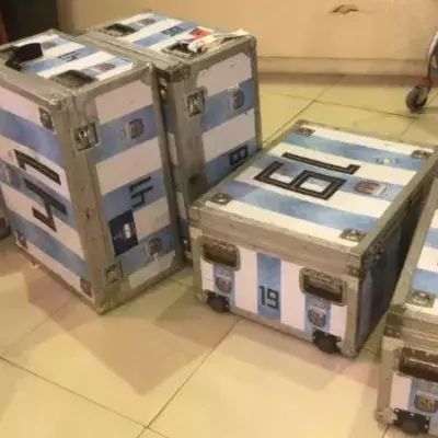Flughafen: Zoll kontrolliert argentinische Nationalmannschaft und macht schockierenden Fund im Gepäck!