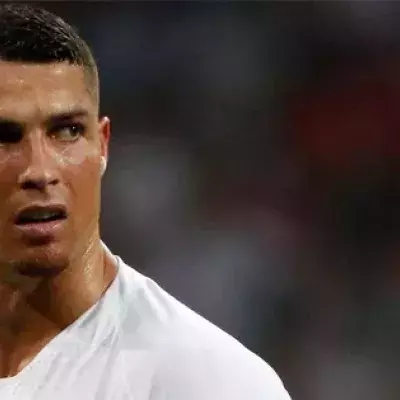 So daneben reagiert Cristiano Ronaldo, als er erfährt, dass er nicht Europas Fußballer des Jahres wird