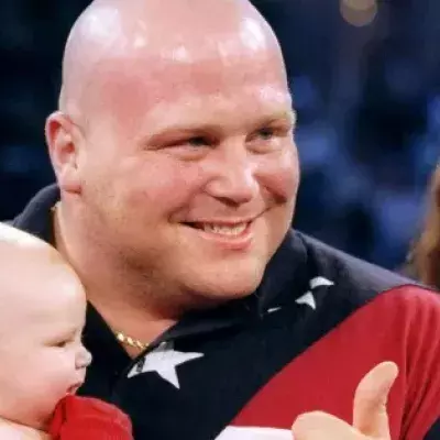 Butterbean: Entdeckt einen der größten Kampfsport-Giganten